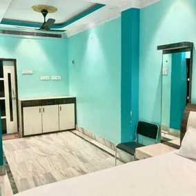 Hotel O POP Jashoda Bhawan Near Girish Mancha - Image 5