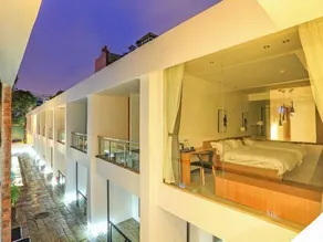 YANQI Hotel - Image 4