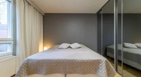 Only 9 mins from the airport 74,5 m2 apartment with free parking & beds for 7 - Image 2
