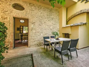 Country House in Tuscany with Pool and Olive Grove - Image 5