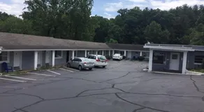 Hilltop Inn - Image 4