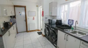 JMG House - West Bromwich - Image 5