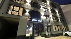 JustStay Solingen Hotel & Apartments - Image 2