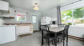 Bel Air Cottages and Motel - Image 5