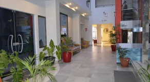 Country Hotel - Image 5