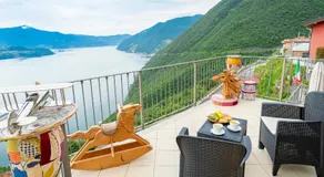 Appartement de vacances avec piscine et terrasse | Vue sur l'eau - Image 3