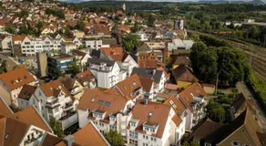 Studio-Parkplatz-Netflix-Balkon - Image 4