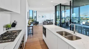 Anchorage Apartments Hampton - Image 3