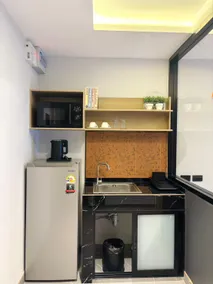J5 Hotel - Image 3
