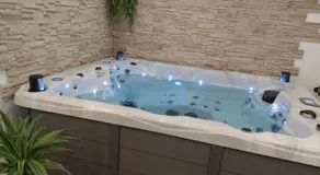 SoÉvasion- Suite avec jacuzzi et sauna privatif proche Arras - Image 3