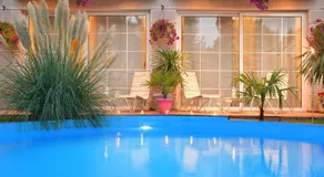 Aloha Apartments with pool - Image 5
