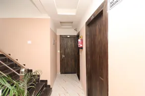 Hotel O Ganges Glory - Image 5