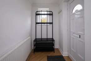 Arista House- 3 Bed with parking-sleeps up to 7! - Image 2