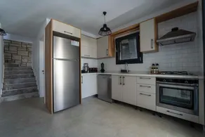Gümüşlük köy içi havuzlu müstakil villa - Image 5