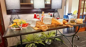Boord Guest House - Image 5