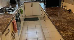 Gorgeous 5 bedroom house - Image 2