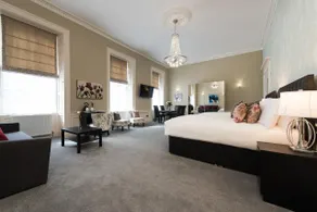 Royal Princes Suites - Image 2
