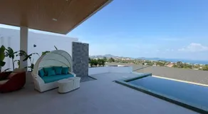 Luxurious Villa with Private Indoor Pool - Image 3