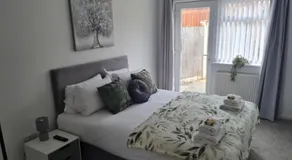 Crabtree House - Image 2