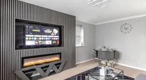 Luxurious 2BR Apt near O2 arena & Excel London with Parking Facilities - Image 2