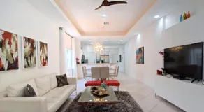 Nybyggnad 3 Bed 2 Bath med uppvärmd pool i hjärtat av Oakland Park - Image 2