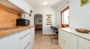 1 Bedroom Lovely Apartment In Seline - Image 2