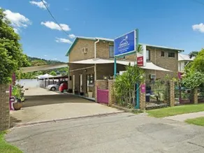 Townsville Holiday Apartments - Image 3