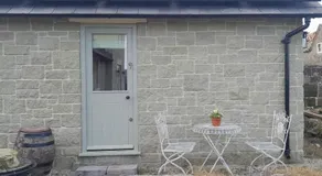 Private Ensuite Room, Swallowcliffe - Image 3