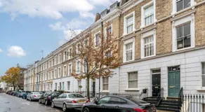 Luxury Niru Living in Kensington - Image 4