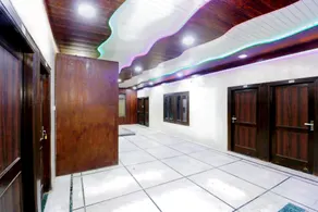 OYO 41743 Hotel Silver - Image 4