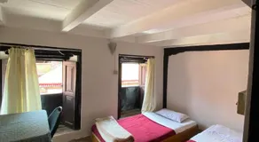 Ganesh Guest House - Image 2