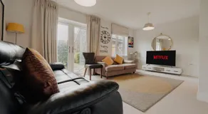 3 Bed House Business Sleeps 5 Location Wifi - Image 2