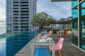 Seven Zea Chic Hotel - Image 3