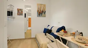 Jolie Sur La Mer - Petit Studio with Shared Pool - Happy Rentals - Image 3