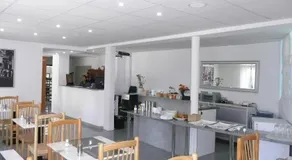 City Hotel - Image 4