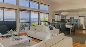 The Lookout at Hyams Beach - Image 3