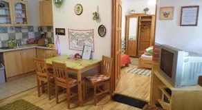 Bakonyi Apartmanház Eplény - Image 4