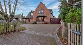 Silverwood Beautiful Loft in Telford - Pass the Keys - Image 4