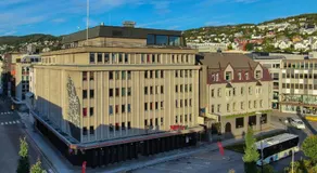 F2 Hotel - Image 3