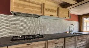 Farbige Wohnung Zentral - Image 3