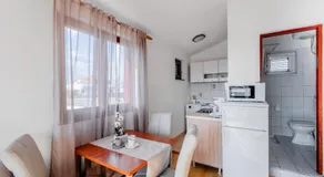 Appartement de vacances avec jardin, barbecue et terrasse | Vue jardin - Image 3