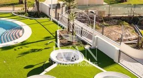 Casa Esperanza Ivan Luxury Homes 4ªPlta Norte 1ªLinea - Image 2