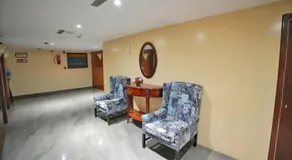 Hotel One Continent - Image 2