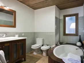 Traditionelt feriehus med pool - Image 2