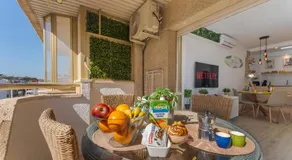 Little Hawaii Apartments - Image 4