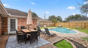 NEW Private Heated Pool near NRG & Med Center - Image 5