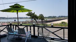 Gaviota Oceanfront Pension Jeju - Image 4