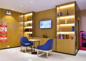 Jtour Inn Xianning Chongyang Taoxi Avenue - Image 2