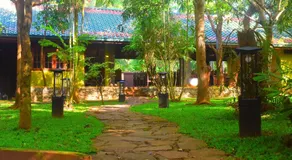 Elephant Safari Hotel - Image 4