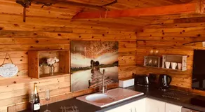 Sunset Cabin - Image 4